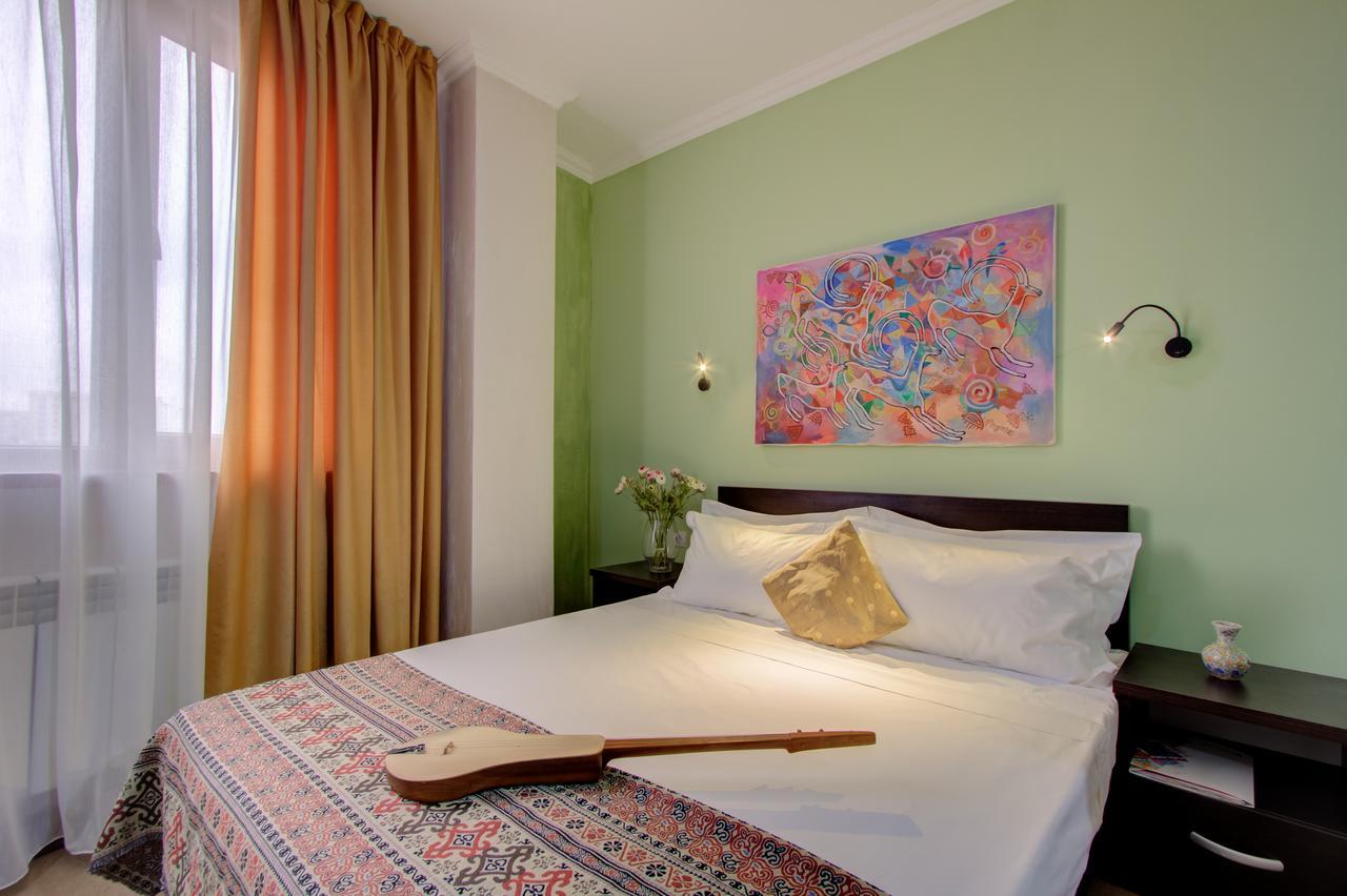 Olive Hotel Bichkek Extérieur photo